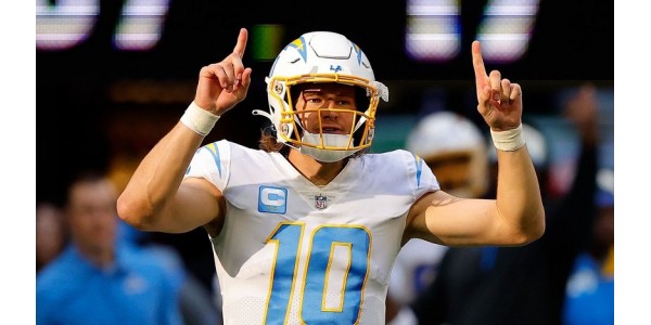 Los Angeles Chargers återtecknar Justin Herbert, slår Lamar Jacksons rekord för de flesta årslöner Los Angeles Chargers återtecknar Justin Herbert, slår Lamar Jacksons rekord för de flesta årslöner